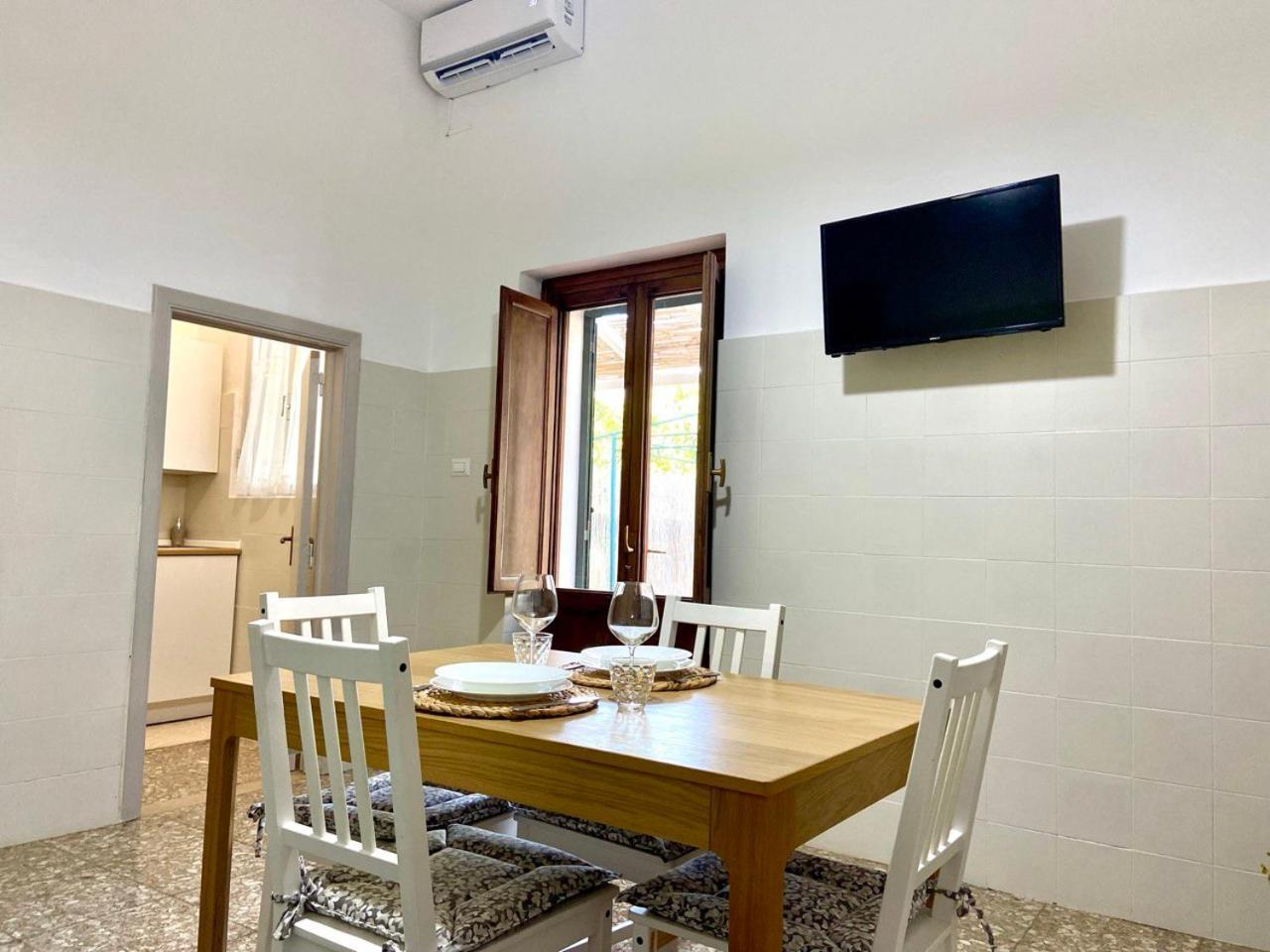 La Casa Di Nina Daire Surano Dış mekan fotoğraf