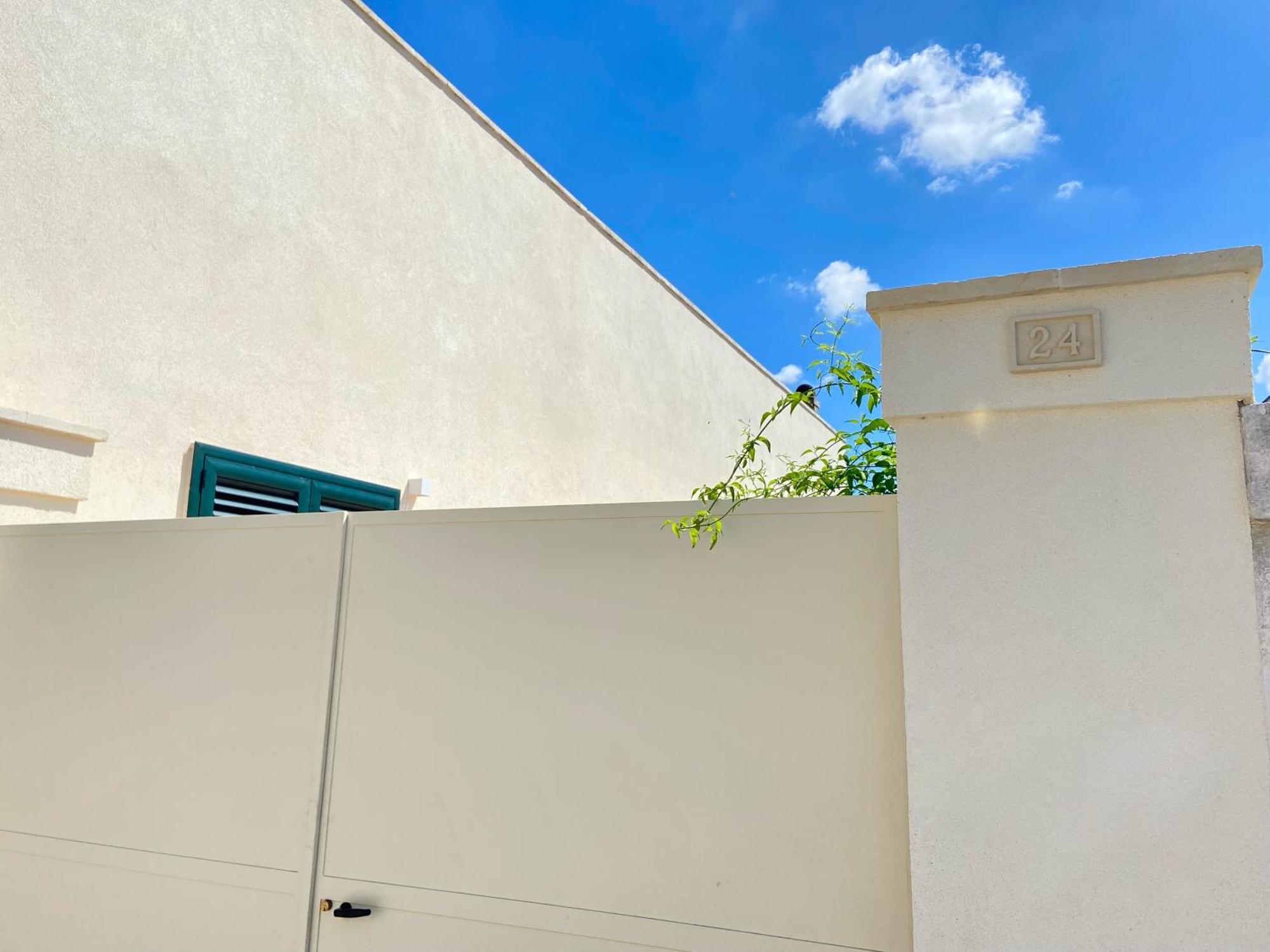 La Casa Di Nina Daire Surano Dış mekan fotoğraf